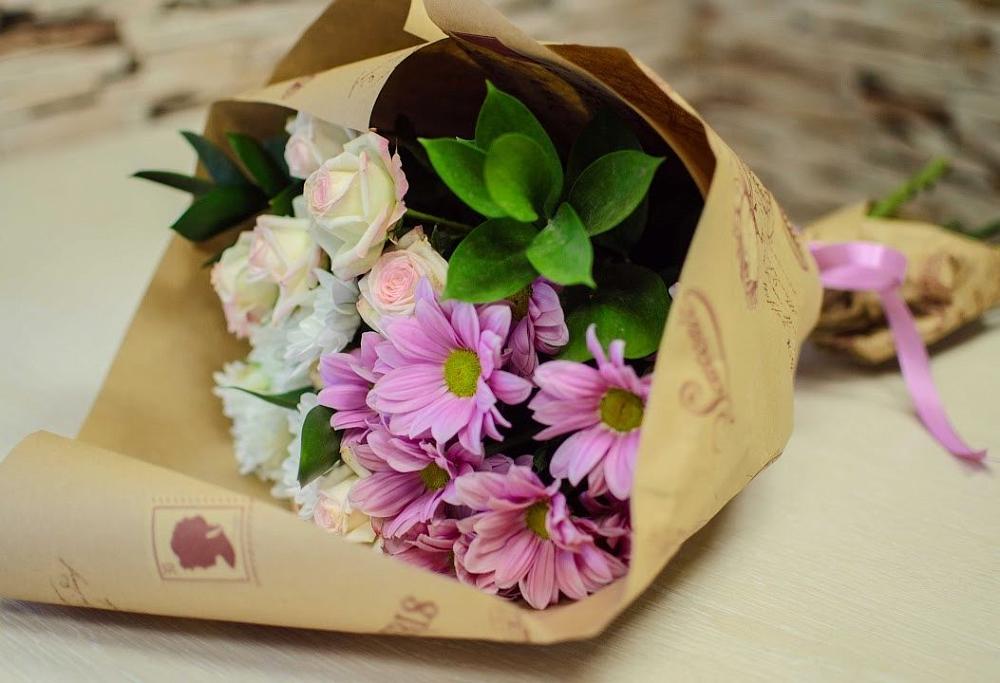 Букет цветов из: Розы и Хризантемы в Даровской