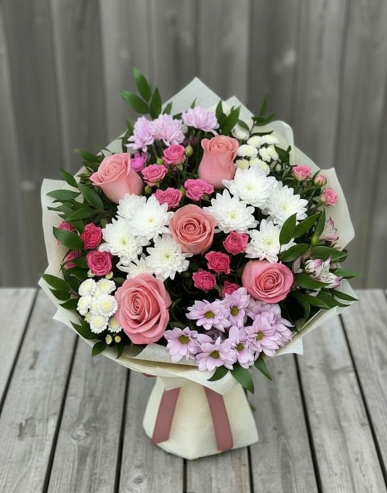 Букет цветов из: Альстромерии, Гвоздики, Розы и Хризантемы в Даровской