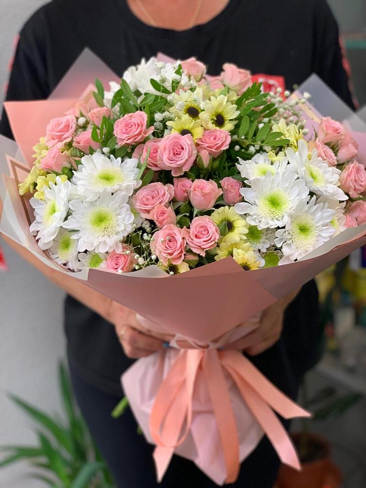 Букет цветов из: Розы и Хризантемы в Даровской