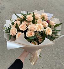 Букет Кремовые розы Латте в Даровской