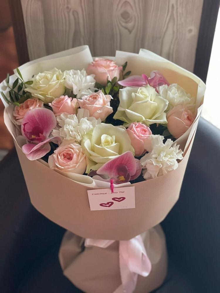 Букет цветов из: Орхидеи, Розы и Гвоздики в Даровской