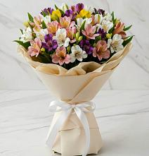 Букет цветов из:  Альстромерии в Даровской