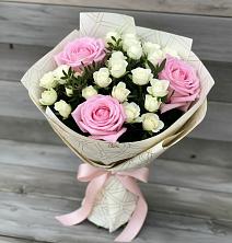 Букет цветов из:  Розы в Даровской