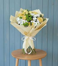 Букет цветов из:  Хризантемы и Розы в Даровской